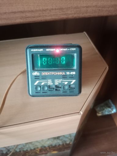 Часы настольные электроника 12 - 41 в СССР рабочие с мелодией