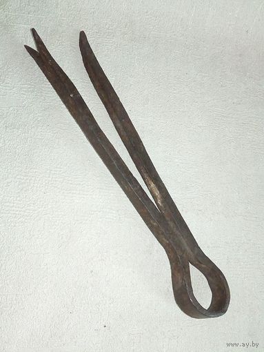 Щипцы кованые