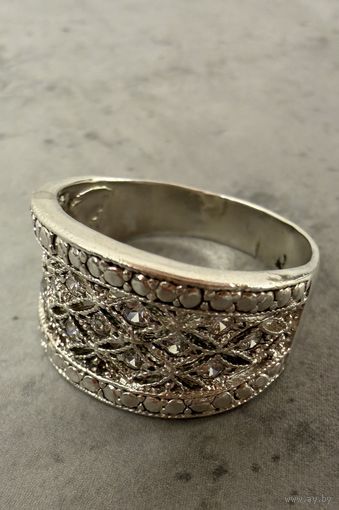 Перстень СЕРЕБРО 18.5 р-р  (24)    Распродажа коллекции!!!