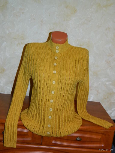 Кофточка, ручная вязка. Новая.