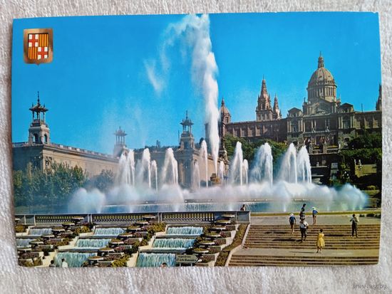 Испания, Барселона. Монументальный фонтан и Национальный дворец Монжуич