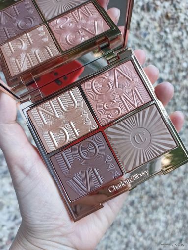 Charlotte Tilbury Nudegasm Face Palette