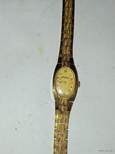 Часы механические  Вымпел , с рубля