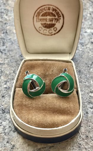 Серьги