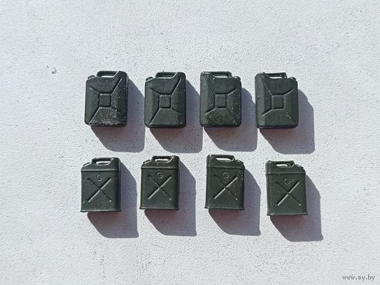 Канистры 8 шт 1/35