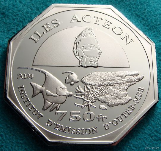 Острова Актеон. 750 франков 2024 год  "Рыба, кораллы, корабль"  Тираж: 120 шт  Материал: Посеребренная латунь