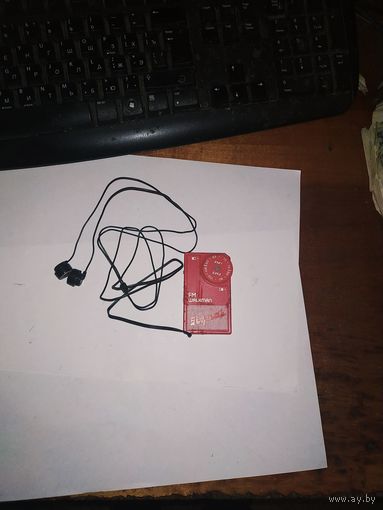Редкий миниатюрный радиоприёмник СИГНАЛ( SIGNAL FM WALKMAN) .Горизонт.