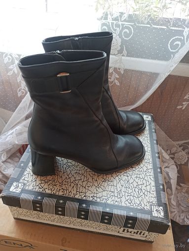 Полусапожки женские