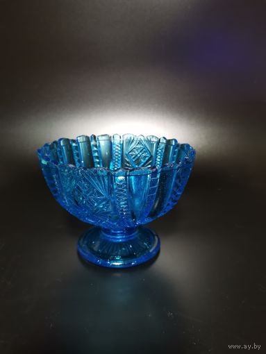 Винтажная ваза купоросное цветное стекло