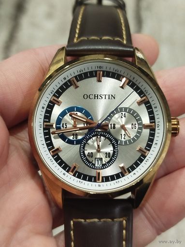 Крупные часы,кварц,в ремонт,с рубля