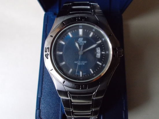 Часы Casio Edefis 10Bar нержавеющая сталь.Браслет на неширокое запястье.Доп.звеньев нет.