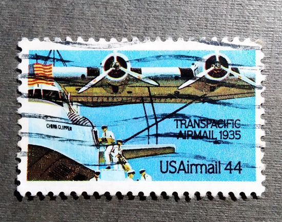 Марка США 1985 год 50-летие первого транстихоокеанского рейса
