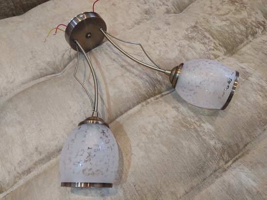 Люстра 2-рожковая с плафонами