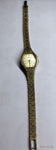 Часы луч . тикают . С рубля без МЦ.