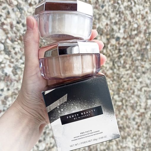 Рассыпчатая фиксирующая пудра Fenty Beauty By Rihanna Pro Filtr instant retouch setting powder 28 gr