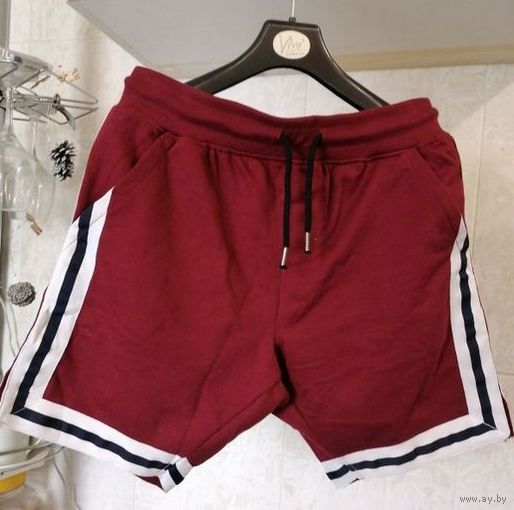 Добротные шорты (унисекс), новые, на р-р 44-48