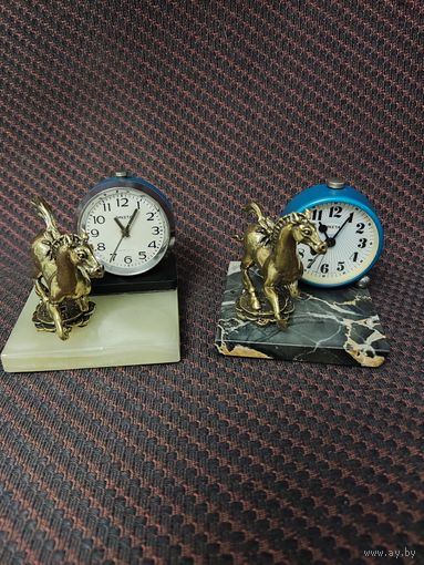 Часы миниатюрные, Лошадки. Будильник Ракета механические СССР. 2 шт.