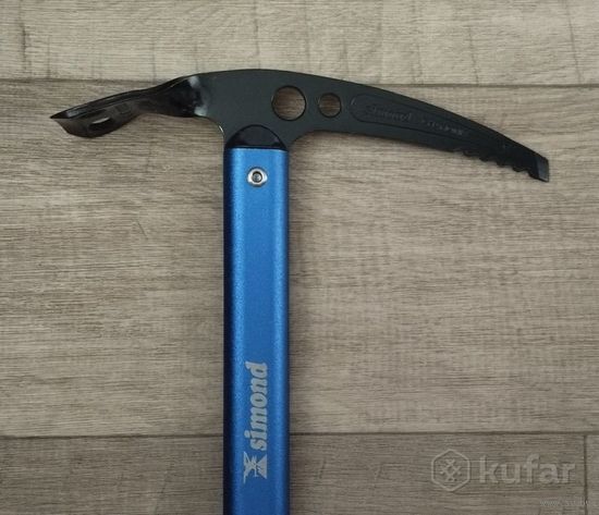 Ледоруб DECATHLON SIMOND OCELOT Hyperlight 68 cm