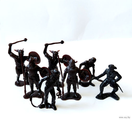 Солдатик. ДЗИ. фигурки СССР. Викинг. Пират. Ковбой. 7 штук.