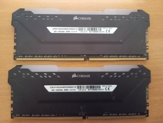 DDR4 16GB (2x8GB) RGB 3000Mhz CORSAIR
