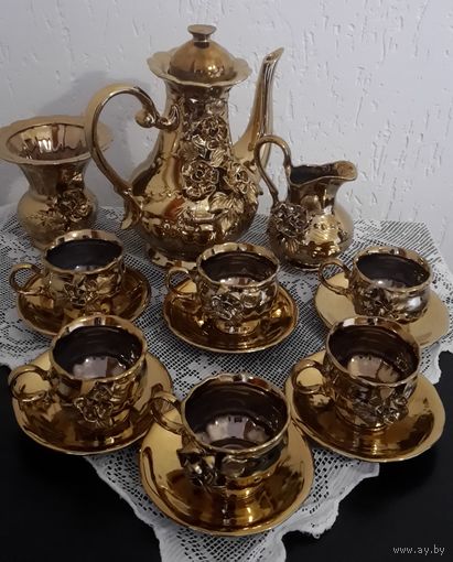 Сервиз. Фарфор. Полный, на 6 персон. 15 предметов
