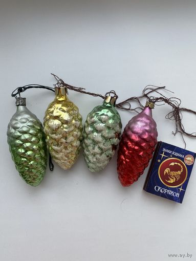 Елочные игрушки Шишки.