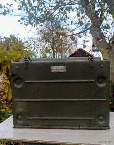 Корпус армейского полевого телефонного коммутатора П-193М (1960 год)