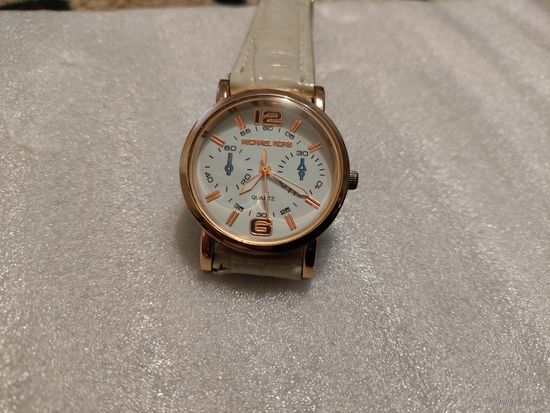 Часы Michael kors