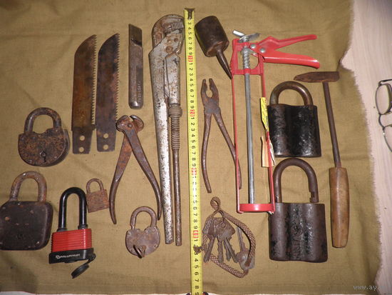 Инструменты разные времён СССР(лот 01).С рубля.