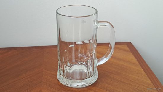 Кружка пивная стекло Германия высота 15 см., 0.5 L