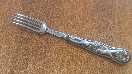 Вилка с серебряной ручкой 800 пр.