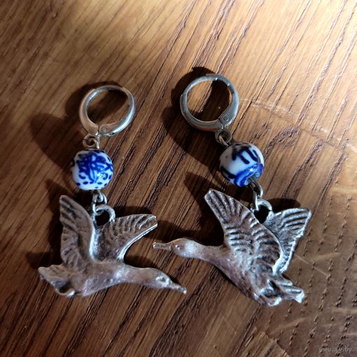 Серьги дизайнерские