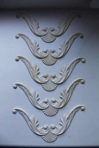 Советские пластиковые уголки-детали для интерьера потолка стен и т.д.