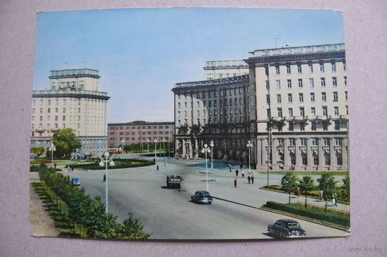 Мазелев Р.(фото), Ленинград. Комсомольская площадь; 1964, чистая.