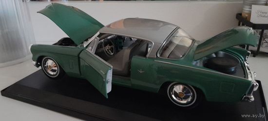Модель 1:18 Maisto 953 Studebaker Starliner