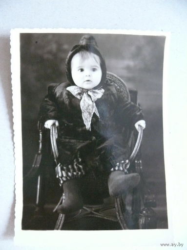 Фотография (13). Девочка в валенках, 1958 год.