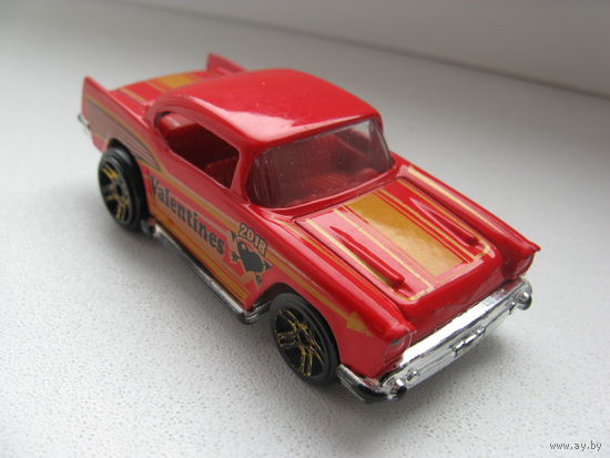 Машинка металлическая коллекционная 2