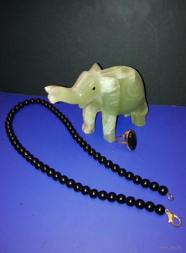 Элегантные бусы, классика.