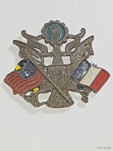 Кокарда накладная с флагами США и Франции . С эмалью .