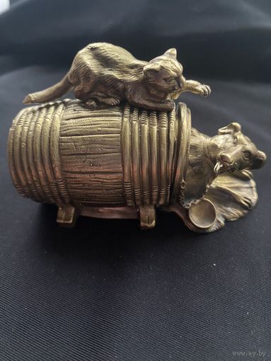 Фигурка. Бронза