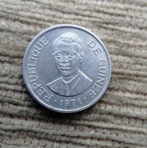 Werty71 Гвинея 1 сили 1971