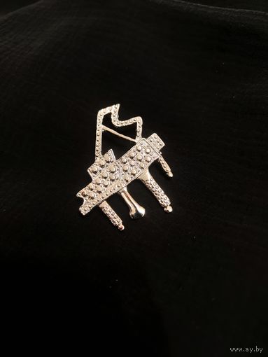 Брошь Пианино Рояль