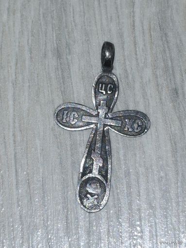 Серебряный крестик с пробой
