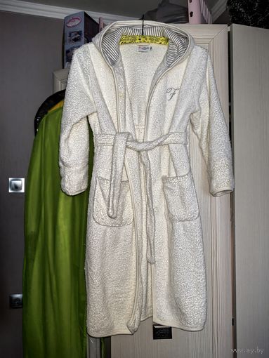 Халат махровый с капюшоном, р.146-152 (8-11 лет)