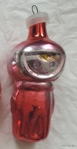 Ёлочная игрушка космонавт