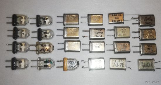 Кварцевые резонаторы разные, одним лотом