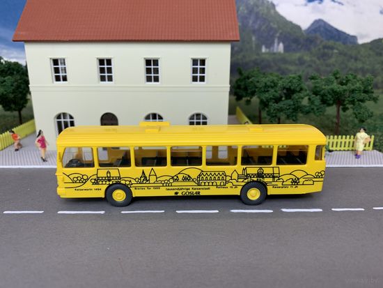 Автобус Mercedes-Benz O305. Масштаб НО 1:87.