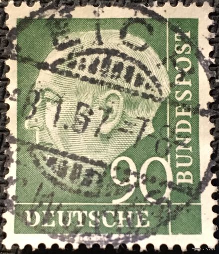 ЦІКАВІЦЬ АБМЕН! 1954, Тэадог Геус, 90 пфенігаў