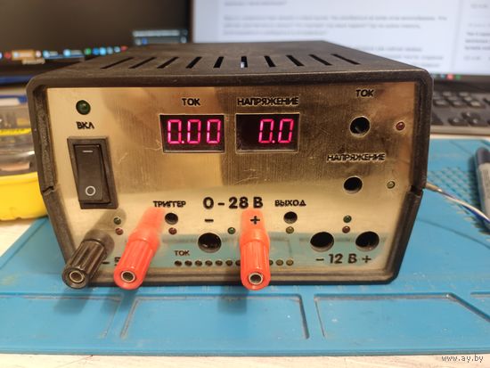 Блок питания лабораторный заготовка корпус панель вольтамперметр (ATMEGA8) линейный индикатор