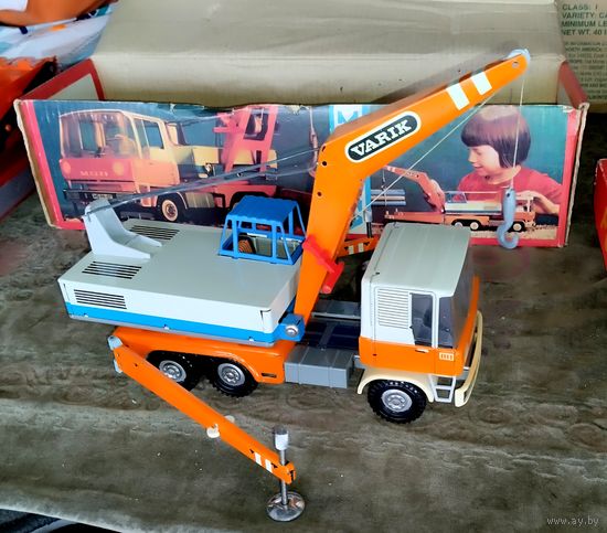 Жестяная машина ГДР времен СССР